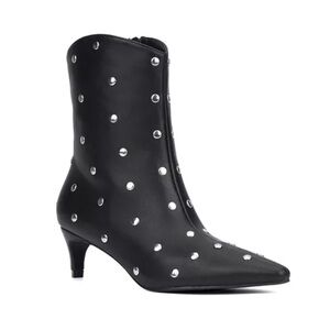 90s Style - Kitten Heel Studded Booties - Black Vegan Leather - Western - Size 6